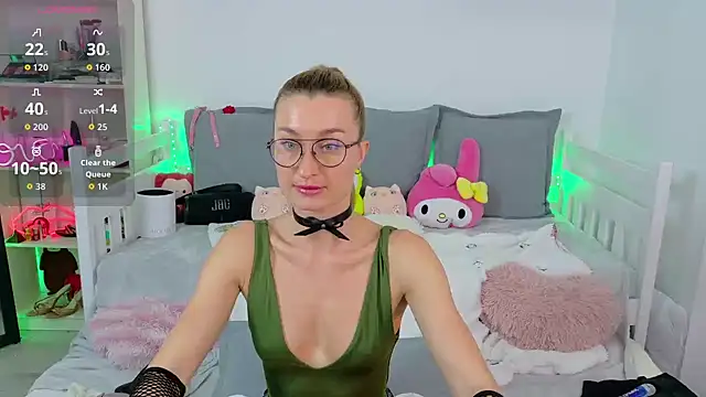 MysticRoxanne online show from 11-26-25, 09:38