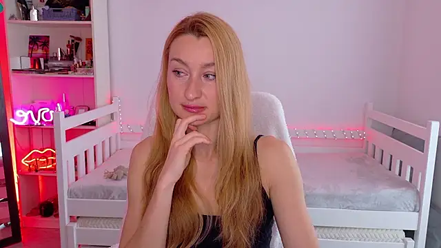 MysticRoxanne online show from 01-11-26, 10:09