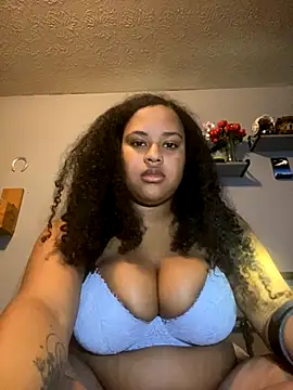 Snapshot of nicolette356 chatting on 12-13-25, 10:48 nicolette356 online show from 12-13-25, 10:48