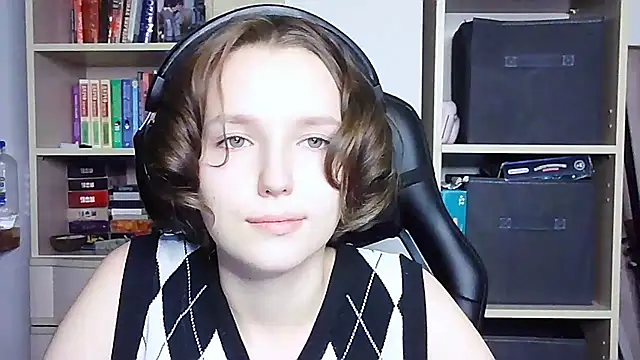 Diana-back online show from 10-03-25, 04:26