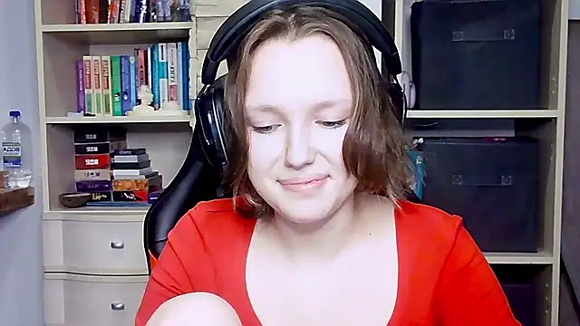 Diana-back online show from 10-18-25, 01:56