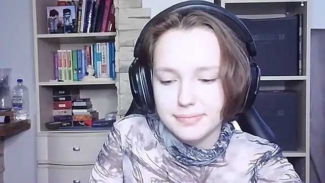 Diana-back online show from 10-26-25, 06:19