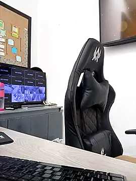 Snapshot of rojita-rojita chatting on 10-29-25, 12:51 rojita-rojita online show from 10-29-25, 12:51