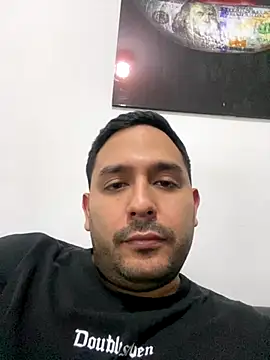 Snapshot of MarcStone93 chatting on 09-28-25, 09:09 MarcStone93 online show from 09-28-25, 09:09