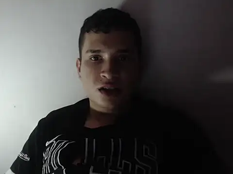 Snapshot of Alexhot2026 chatting on 10-15-25, 09:15 Alexhot2026 online show from 10-15-25, 09:15