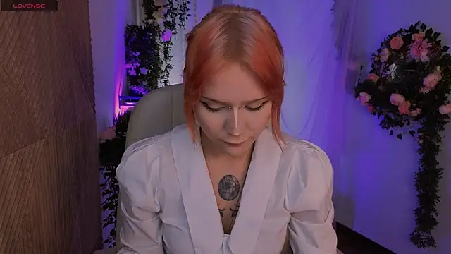 kitten murray  online show from 10-13-25, 06:02