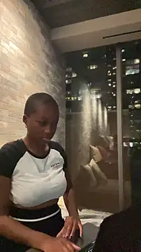 tia   fox online show from 11-12-25, 10:52