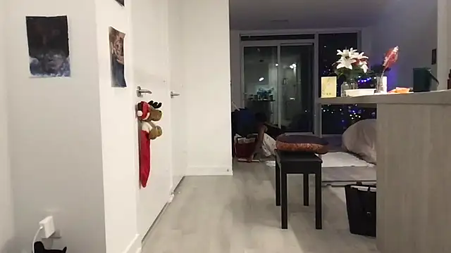 tia   fox online show from 02-19-26, 06:42