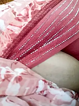 Snapshot of harinisree chatting on 10-30-25, 06:48 harinisree online show from 10-30-25, 06:48