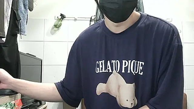 Snapshot of mikan_kun_st chatting on 09-30-25, 12:59 mikan kun st online show from 09-30-25, 12:59