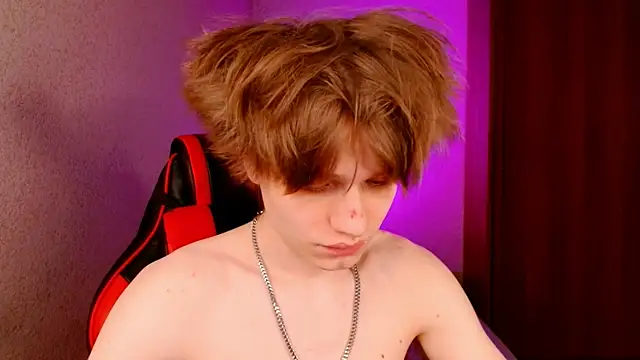 Snapshot of jeffreyue chatting on 10-05-25, 04:38 jeffreyue online show from 10-05-25, 04:38