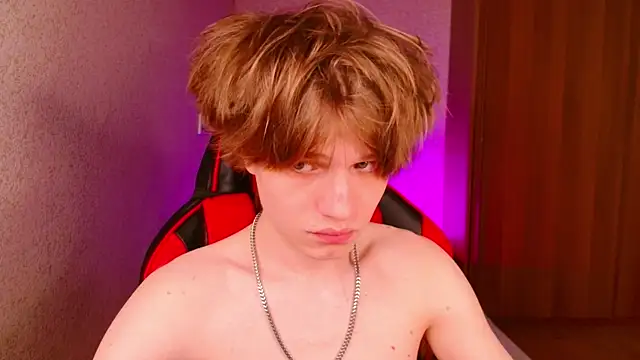 Snapshot of jeffreyue chatting on 10-17-25, 08:17 jeffreyue online show from 10-17-25, 08:17