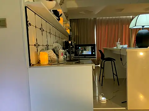 xiaowan x online show from 10-02-25, 07:48