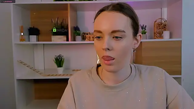 isla dior online show from 12-16-25, 07:35