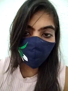 Snapshot of PEEHU-50 chatting on 10-25-25, 01:13 PEEHU-50 online show from 10-25-25, 01:13