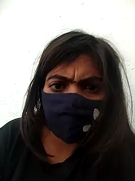 Snapshot of PEEHU-50 chatting on 11-04-25, 02:32 PEEHU-50 online show from 11-04-25, 02:32