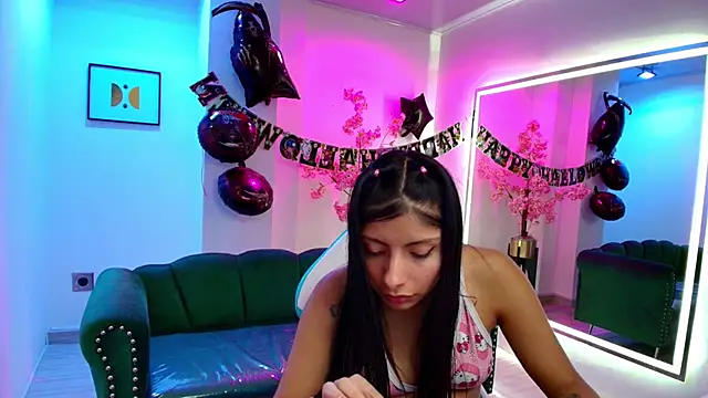 Gabriela milani online show from 10-31-25, 12:00