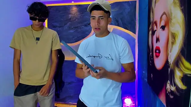 Snapshot of The_Boy_King chatting on 10-07-25, 04:42 The Boy King online show from 10-07-25, 04:42