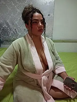 scarlet queen   online show from 10-24-25, 07:16