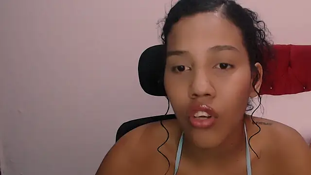 Tainara ebony online show from 10-11-25, 06:50
