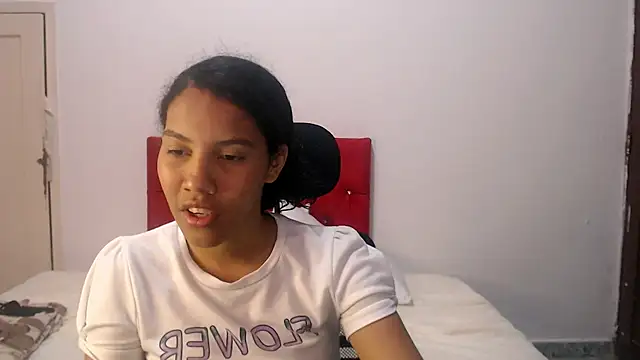 Tainara ebony online show from 10-15-25, 07:14