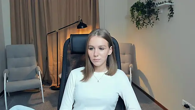 TienKnous online show from 10-03-25, 02:58