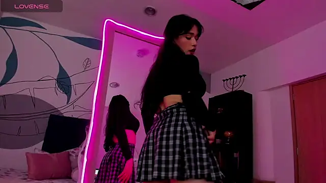 Goth Alice online show from 10-23-25, 07:34