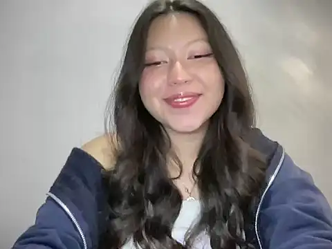 Snapshot of Rachel_James__ chatting on 10-30-25, 05:42 Rachel James   online show from 10-30-25, 05:42