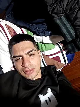 daniandr119 online show from 10-04-25, 02:53