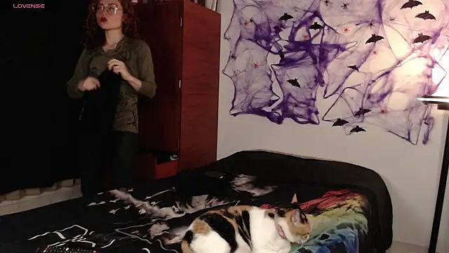 Snapshot of Alessandra_Shayk666 chatting on 10-18-25, 11:38 Alessandra Shayk666 online show from 10-18-25, 11:38