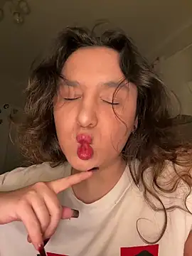 Snapshot of Luisaa_rosee chatting on 10-31-25, 10:55 Luisaa rosee online show from 10-31-25, 10:55