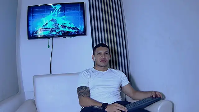 venedic bull online show from 11-21-25, 03:05