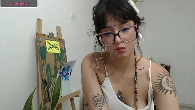 Lia Carter  online show from 04-11-26, 12:48