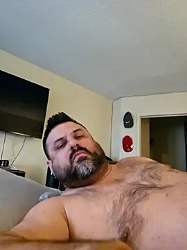 Roddog18 online show from 11-30-25, 04:44