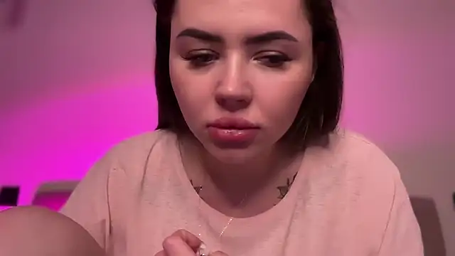 AlmaryKim online show from 11-28-25, 09:06