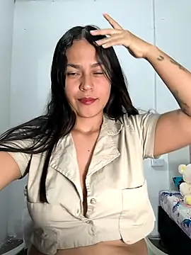 Nadia hasbun online show from 10-28-25, 12:30