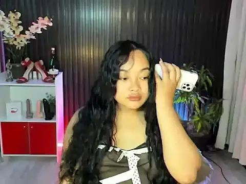 UrFavouriteCravings online show from 10-26-25, 03:45