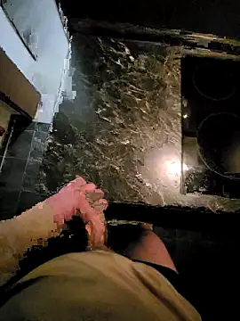 rezzzze online show from 02-09-26, 07:07