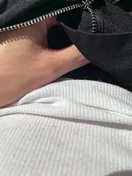 Snapshot of kumatan3434 chatting on 10-06-25, 03:59 kumatan3434 online show from 10-06-25, 03:59