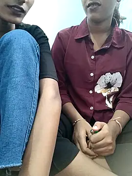 Unique girls90 online show from 01-10-26, 05:31