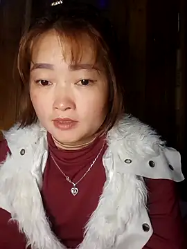 Snapshot of Bum_538 chatting on 10-24-25, 12:12 Bum 538 online show from 10-24-25, 12:12