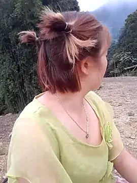 Snapshot of Bum_538 chatting on 10-29-25, 04:04 Bum 538 online show from 10-29-25, 04:04