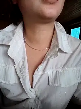 Snapshot of Bum_538 chatting on 10-31-25, 03:29 Bum 538 online show from 10-31-25, 03:29