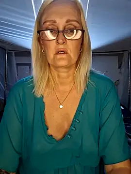 Snapshot of Jenny_Blum chatting on 10-09-25, 08:12 Jenny Blum online show from 10-09-25, 08:12