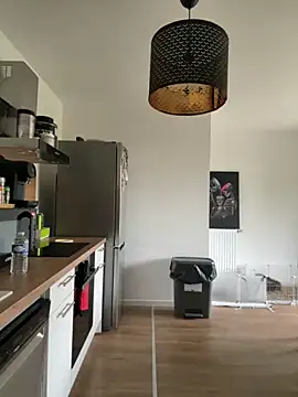 Snapshot of LaPetiteKim chatting on 10-14-25, 07:42 LaPetiteKim online show from 10-14-25, 07:42