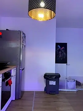 Snapshot of LaPetiteKim chatting on 10-15-25, 07:03 LaPetiteKim online show from 10-15-25, 07:03