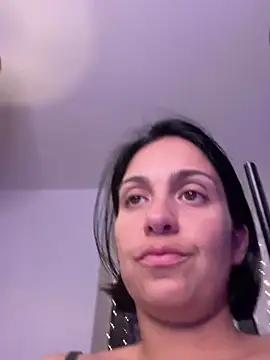 Snapshot of LaPetiteKim chatting on 12-02-25, 09:10 LaPetiteKim online show from 12-02-25, 09:10