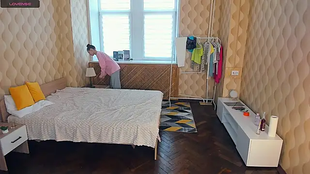 JinnyMcie online show from 11-01-25, 09:22