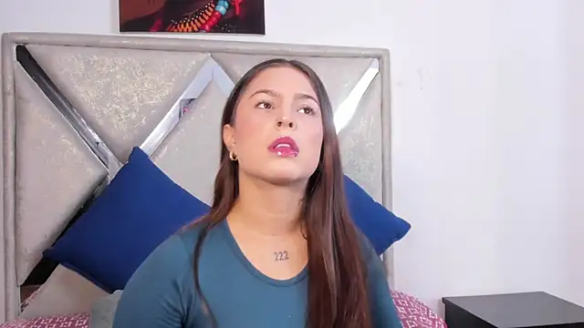 mia fox4 online show from 11-05-25, 02:28