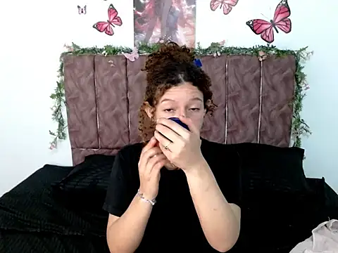 ElaRose723 online show from 10-17-25, 03:58